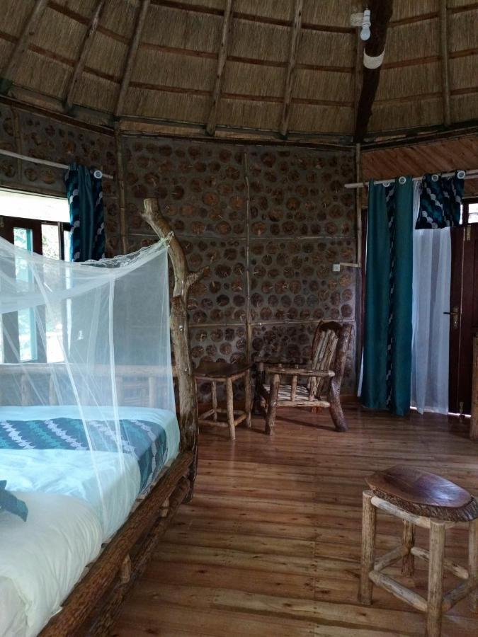 Chimpanzee Capital Safari Lodge Bigodi 외부 사진