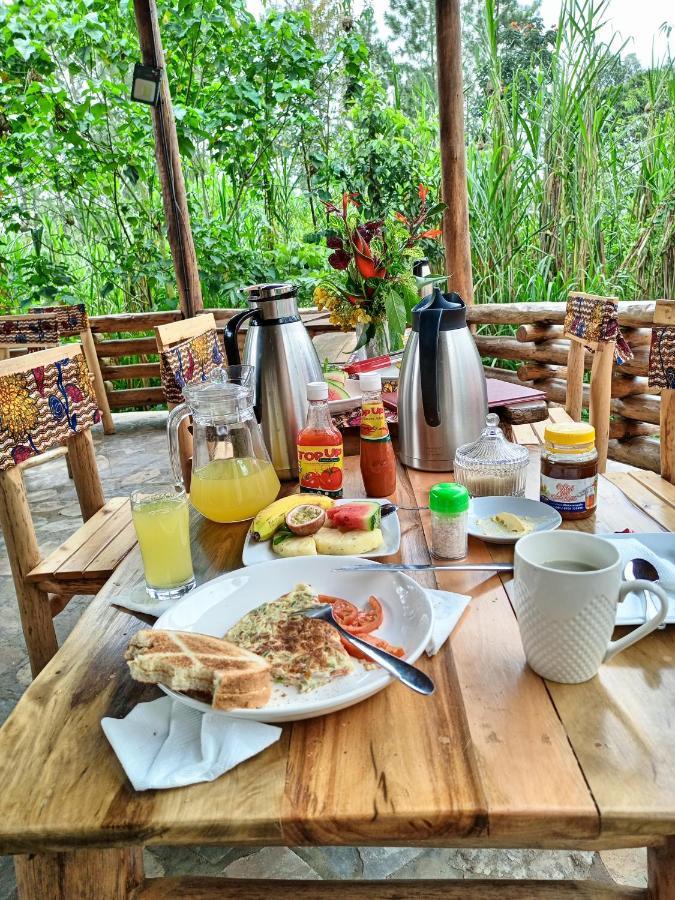 Chimpanzee Capital Safari Lodge Bigodi 외부 사진