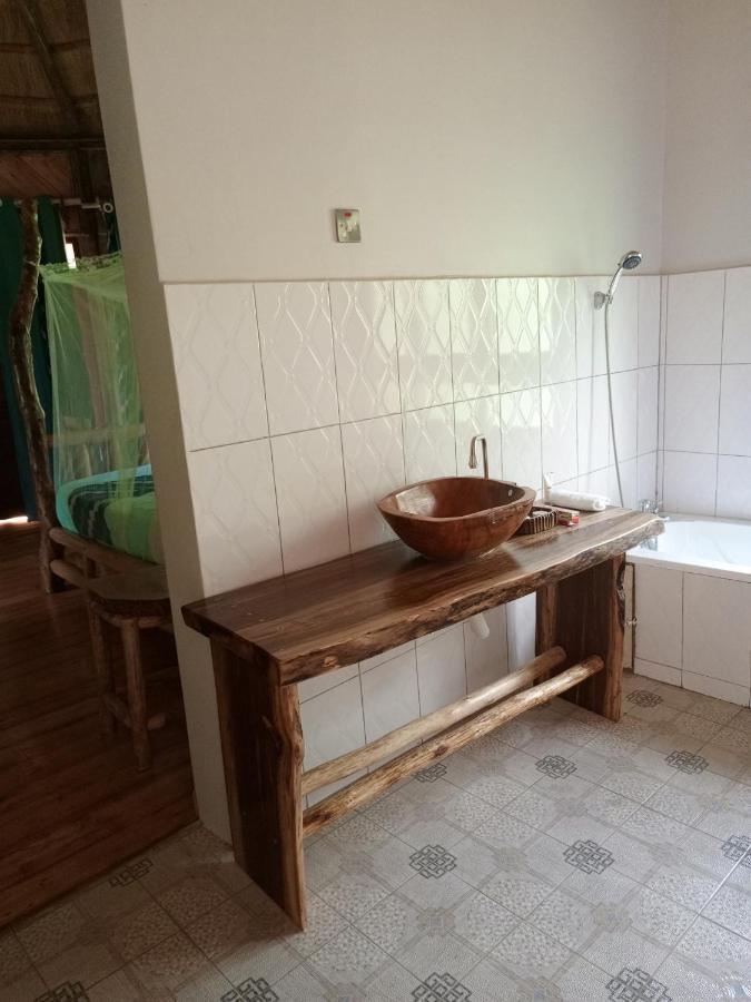 Chimpanzee Capital Safari Lodge Bigodi 외부 사진