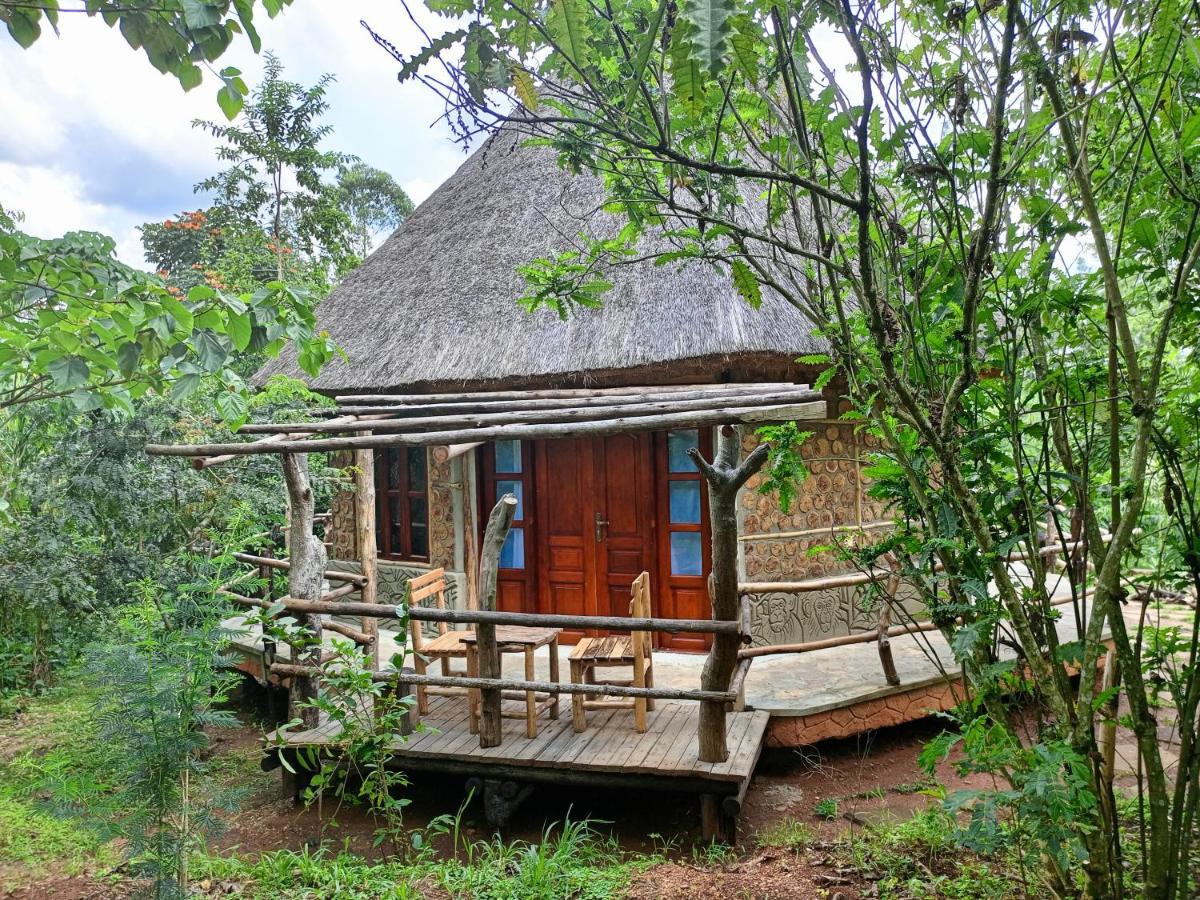 Chimpanzee Capital Safari Lodge Bigodi 외부 사진