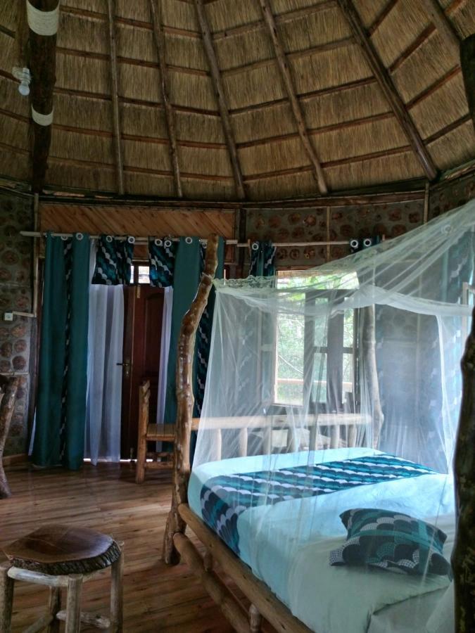 Chimpanzee Capital Safari Lodge Bigodi 외부 사진